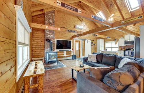 Lyndon House | 8 Mi to Kingdom Trails Spacious Home with Game Room
