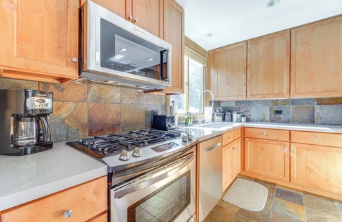 Truckee Apartment | 8 Mi to Lake Tahoe: Spacious Northstar Condo!