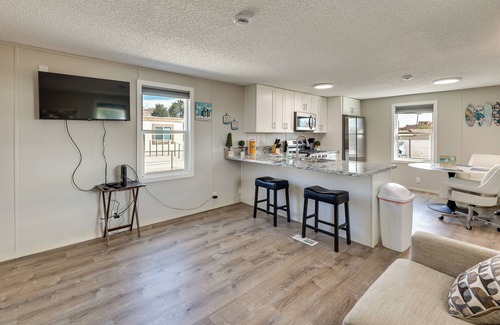 Holiday Shores House | 8 Mi to Laughlin Riverwalk: Waterfront Retreat