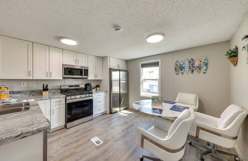 Holiday Shores House | 8 Mi to Laughlin Riverwalk: Waterfront Retreat