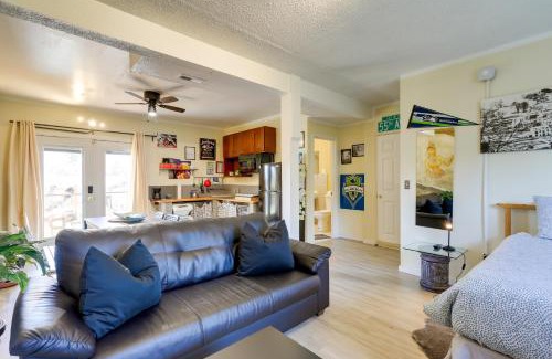 Highland Park Apartment | 8 Mi to Pike Place Market Unit Near Bus and Park