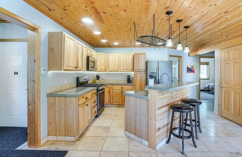Pine Cabin | 8 Mi to Staunton State Park: Mtn-View Hideaway!