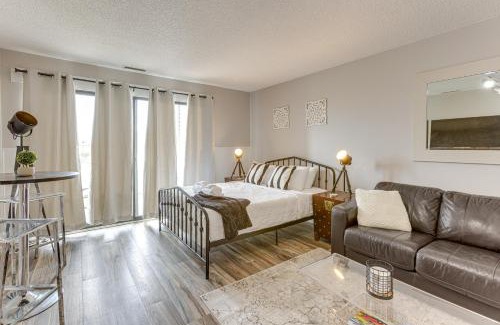 Acme Apartment | 8 Mi to Traverse City Bayside Couples Retreat