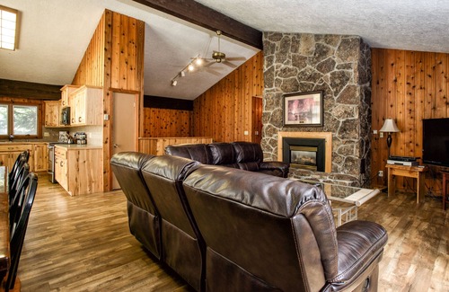Lazy Acres House | 8 miles from Yellowstone! Fireplace, 2 decks, gas grill, new kitchen!
