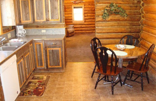 Lazy Acres Cabin | 8 miles from Yellowstone! Perfect For Romantic Getaways & Families!