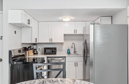 Berkley House | 8 Miles to Denver Zoo