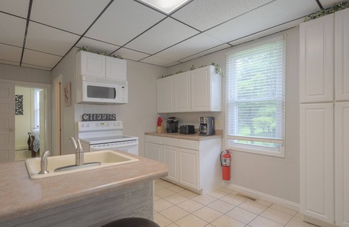 Christiansburg House | 8 Min. to VT, 15 min. to RU & 4 min. to AQUATIC CENTER