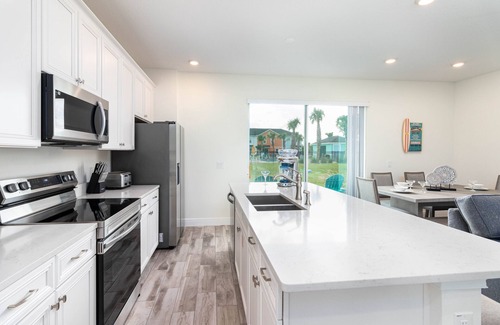 West Kissimmee House | 8 Minutes to Disney! Margaritaville Resort Spacious Family Home in Kissimmee!