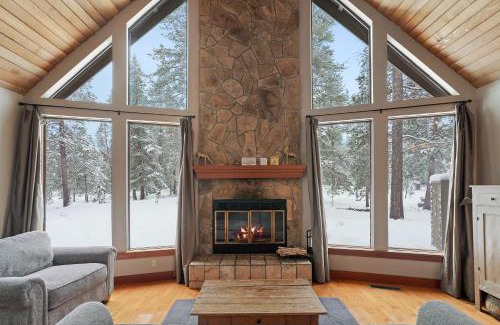 Deer Park House | 8 Mt Baker Home with Hot Tub