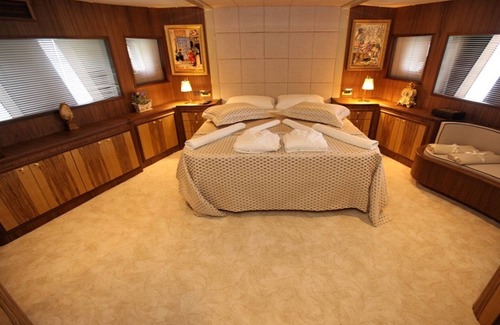 Gocek Boat Rental | 8 pax capacity Luxury Yacht for Rent in Göcek, Fethiye | www.yachttogo.com