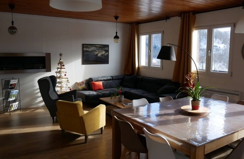Chastreix Apartment | 8-person gîte in Chastreix, close to ski resorts and nature.
