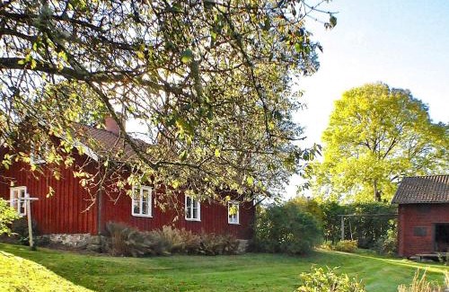 Vastra Tunhem House | 8 person holiday home in Vargön
