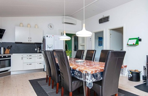 Udbyhøj House | 8 person holiday home in Ørsted
