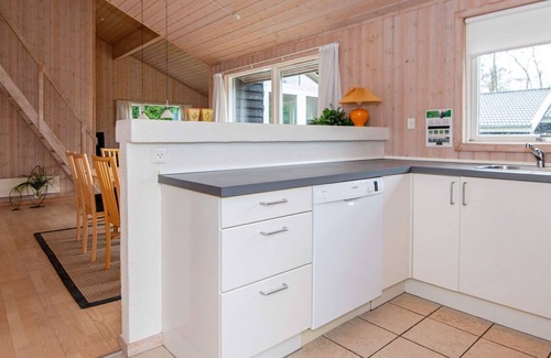 Mommark Strand House | 8 person holiday home in Sydals