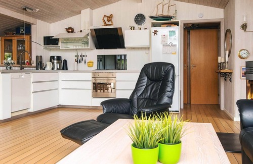 Nørre Lyngby House | 8 person holiday home in Løkken-By Traum