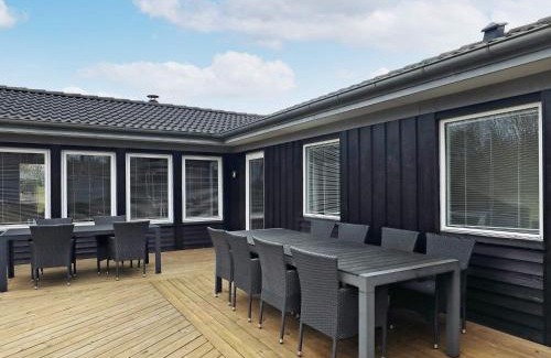 Hou House | 8 person holiday home in Hals-By Traum