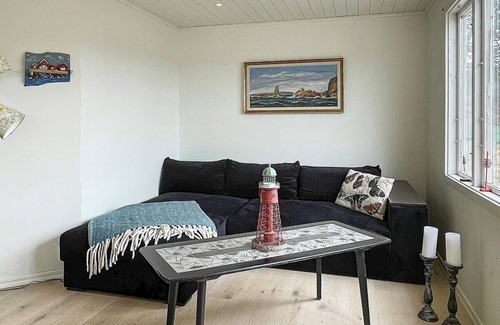 Orust O House | 8 person holiday home in HENÅN