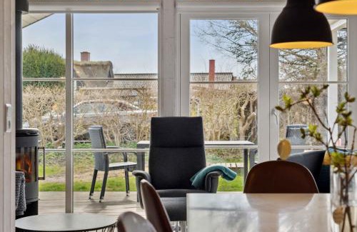Hvidbjerg Strand House | 8-Person Holidayhome Close To Childfriendly Beach