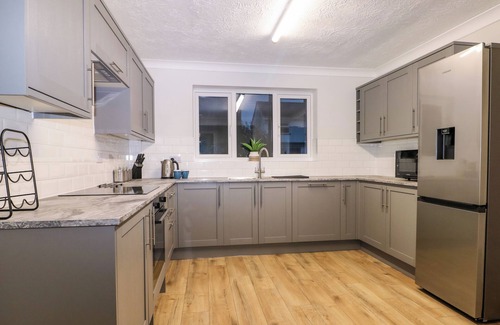 Ford House | 8 SEA WAY, pet friendly, country holiday cottage in Elmer