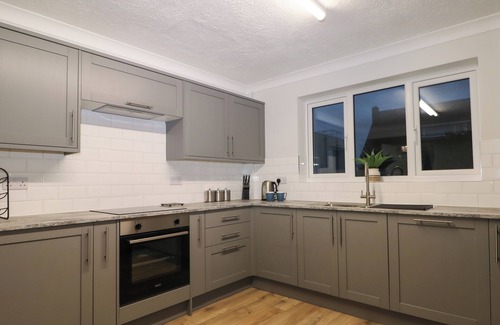 Ford House | 8 SEA WAY, pet friendly, country holiday cottage in Elmer