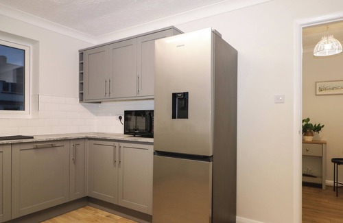 Ford House | 8 SEA WAY, pet friendly, country holiday cottage in Elmer