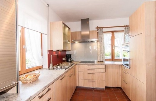 Blindau Apartment | (8) Sonnwinkel: Drei-Raum-Ferienwohnung 75qm, Dusche/WC, 2 Extra-Schlafzimmer, Küche, Terrasse