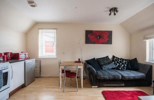 Forres Apartment | 8 Varis Apartments