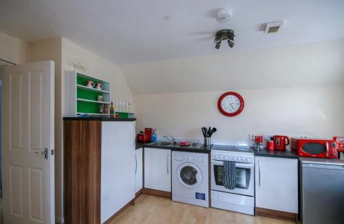 Forres Apartment | 8 Varis Apartments