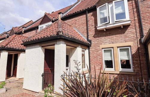 Ripon Cottage | 8 Williamson Drive