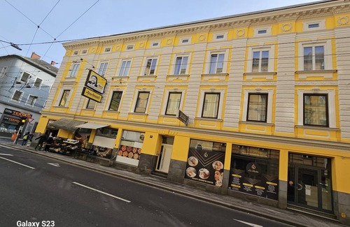 Innere Stadt Apartment | 80 m² Apartment ∙ 2 bedrooms ∙ 2 guests
