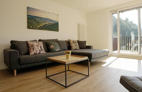 Haslachsimonswald Apartment | 80 m² Apartment ∙ 2 bedrooms ∙ 5 guests