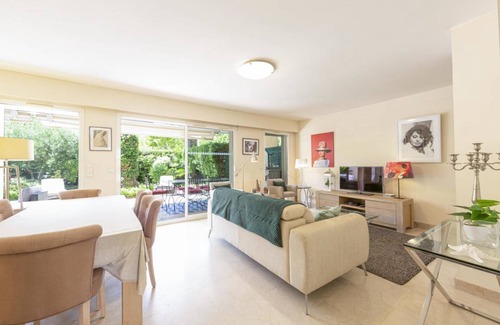 Pointe Croisette Apartment | 80 m² Apartment ∙ 2 bedrooms ∙ 5 guests