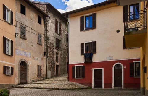 Claino Con Osteno Apartment | 80 m² Apartment ∙ 2 bedrooms ∙ 6 guests