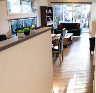 Golden Point Apartment | 80 m² Apartment ∙ 2 bedrooms ∙ 8 guests