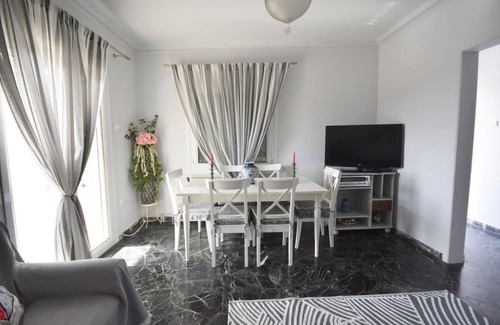 Kalyvia Thorikou Apartment | 80 m² Apartment ∙ 3 bedrooms ∙ 6 guests