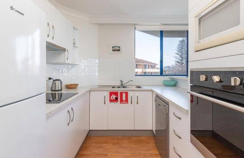 Tuncurry Apartment | 80 m² Apartment ∙ 2 bedrooms ∙ 4 guests