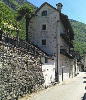 Maggia Apartment | 80 m² Apartment ∙ 2 bedrooms ∙ 4 guests
