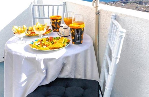 Firostefani Apartment | 80 m² Apartment ∙ 2 bedrooms ∙ 4 guests