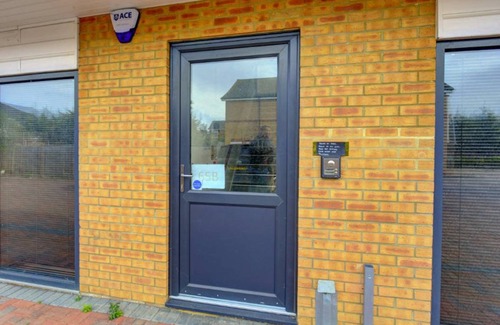 Cranfield Apartment | 80 m² Apartment ∙ 2 bedrooms ∙ 1 guest