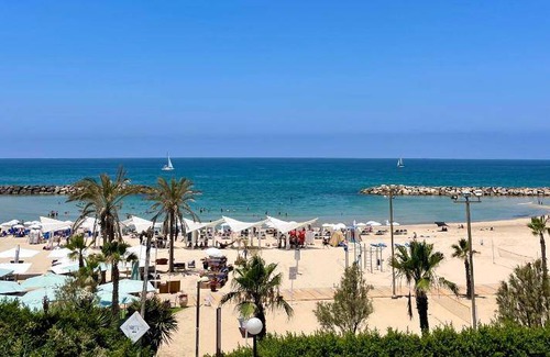 Herzliya Pituach Apartment | 80 m² Apartment ∙ 2 bedrooms ∙ 4 guests