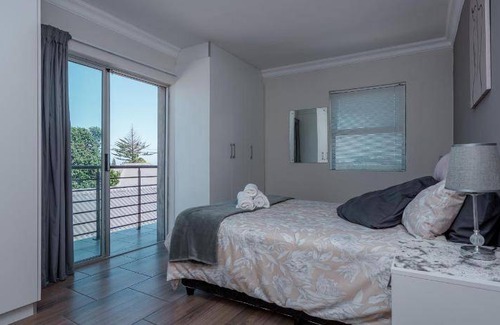 Gansbaai Apartment | 80 m² Apartment ∙ 2 bedrooms ∙ 4 guests