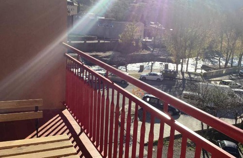 Sort Apartment | 80 m² Apartment ∙ 3 bedrooms ∙ 6 guests