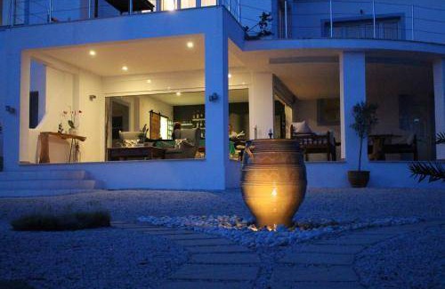Votsi Apartment | 80 m² Apartment ∙ 3 guests