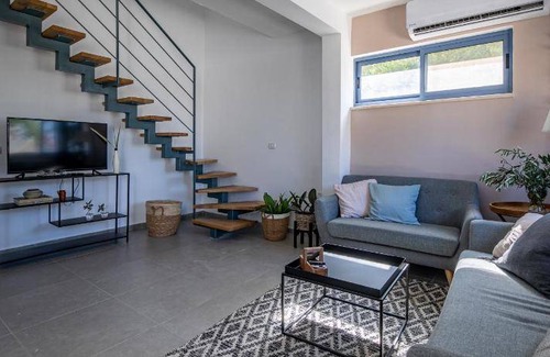Haifa Apartment | 80 m² Apartment ∙ 5 bedrooms ∙ 10 guests