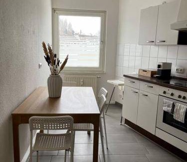 Frohnhausen Apartment | 80 m² Apartment ∙ 2 bedrooms ∙ 6 guests
