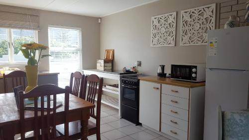 Onrus Apartment | 80 m² Apartment ∙ 2 bedrooms ∙ 4 guests