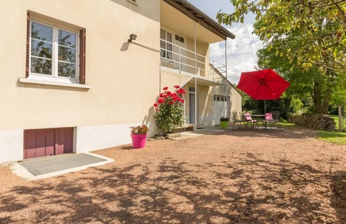 Aubigny-la-Ronce Cottage | 80 m² Cabin ∙ 2 bedrooms ∙ 5 guests