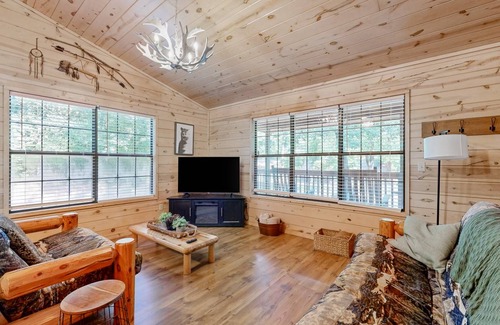 Broken Bow Cabin | 80 m² Cabin ∙ 2 bedrooms ∙ 6 guests