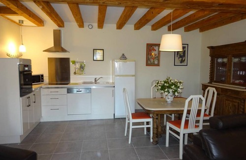 Huismes Cottage | 80 m² Cabin ∙ 2 bedrooms ∙ 5 guests