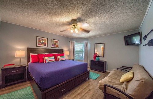 New Braunfels Condo | 80 m² Condo ∙ 2 bedrooms ∙ 8 guests